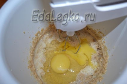 кексы с хлопьями - масло сахар яйца для шоколадного маффина