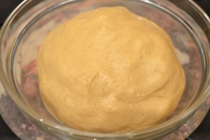 открытый пирог с брусникой - тесто