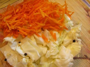 быстрая квашеная капуста - слой капуста морковь