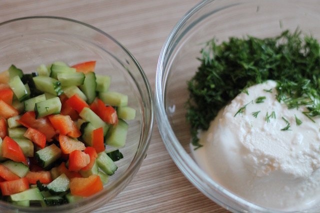 летние закуски с салатом - овощная начинка