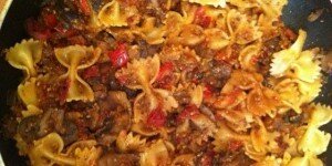 паста с грибами и томатами